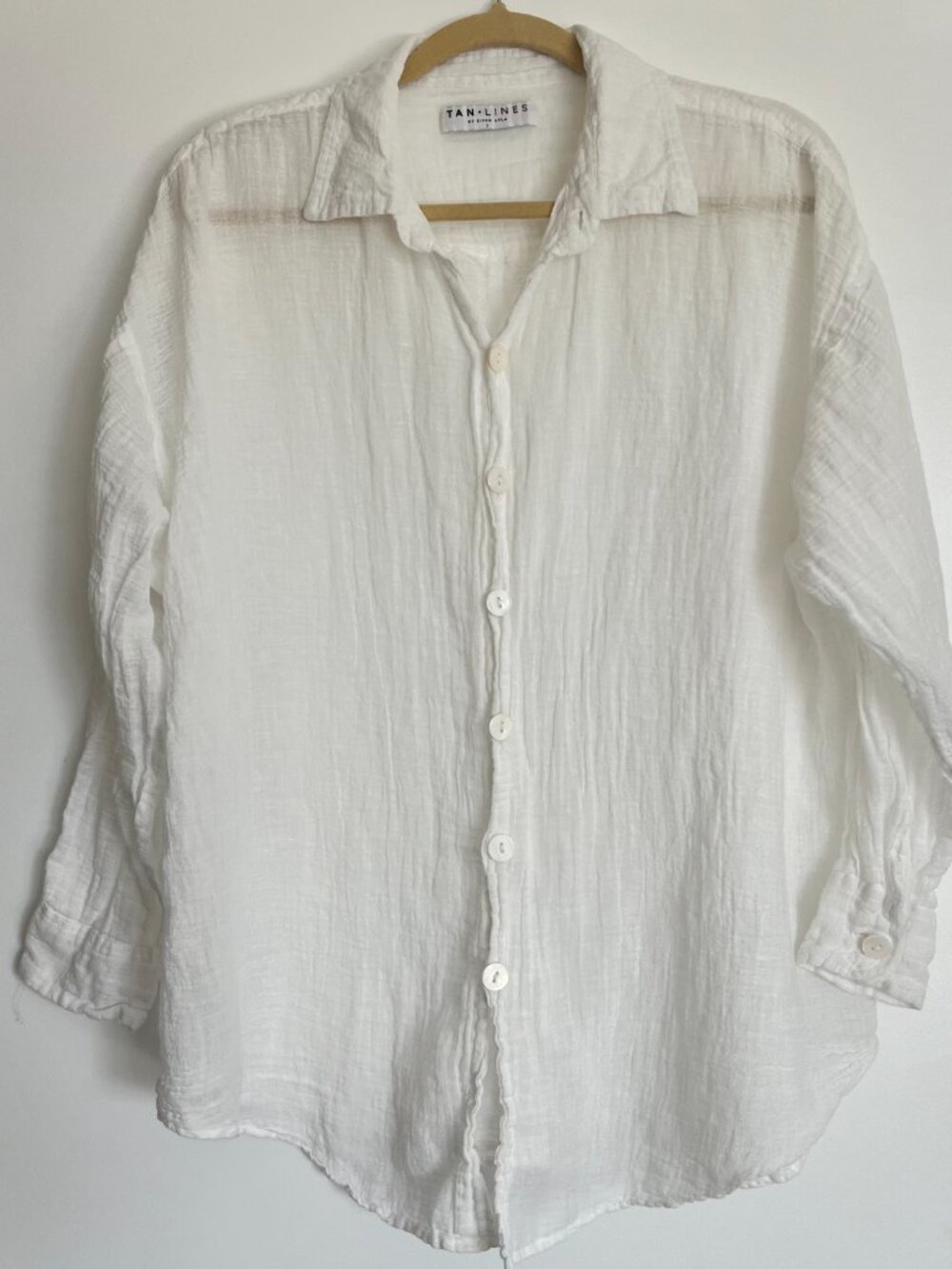 Tan + Lines Tulum Cover Up | Sivan Ayla Button Down - Picture 6 of 11